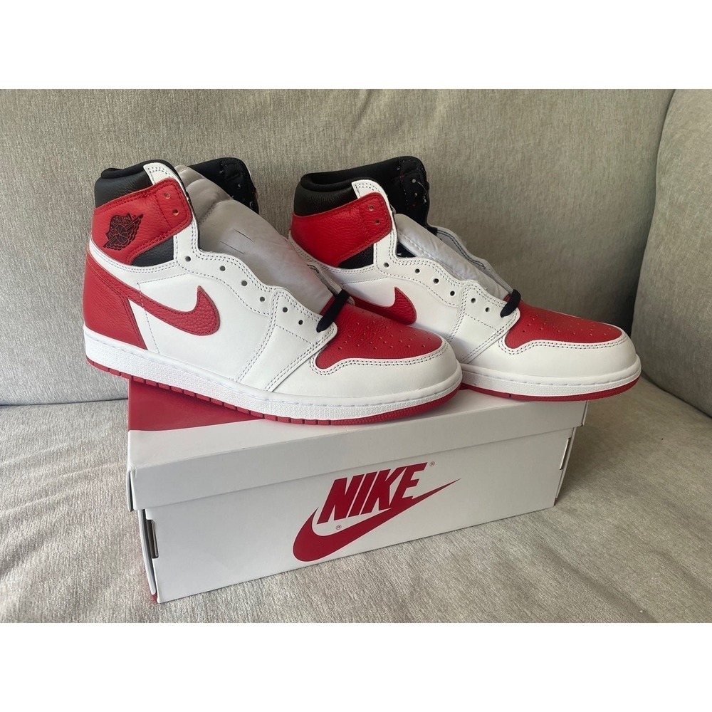 Nike Jordan 1 Retro High OG size 11.5 M